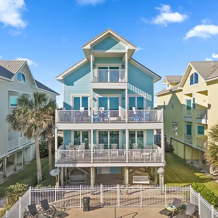 Courageous Beach House Suite D