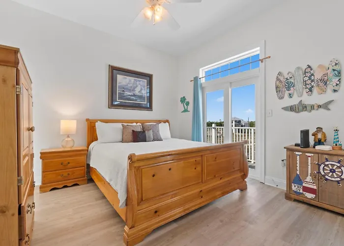 Holiday home Courageous House D
