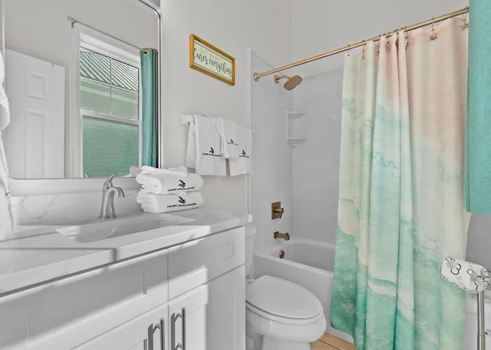 Holiday home Courageous House D *